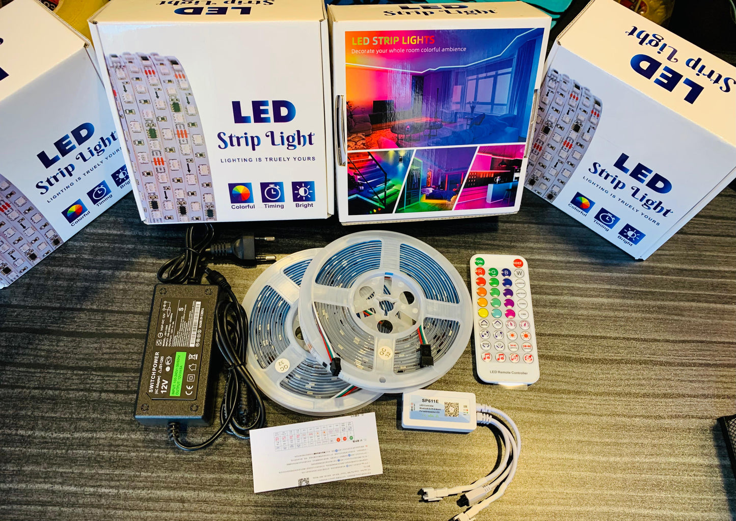 RGBIC LED Strip Light Kit with Smart Controller